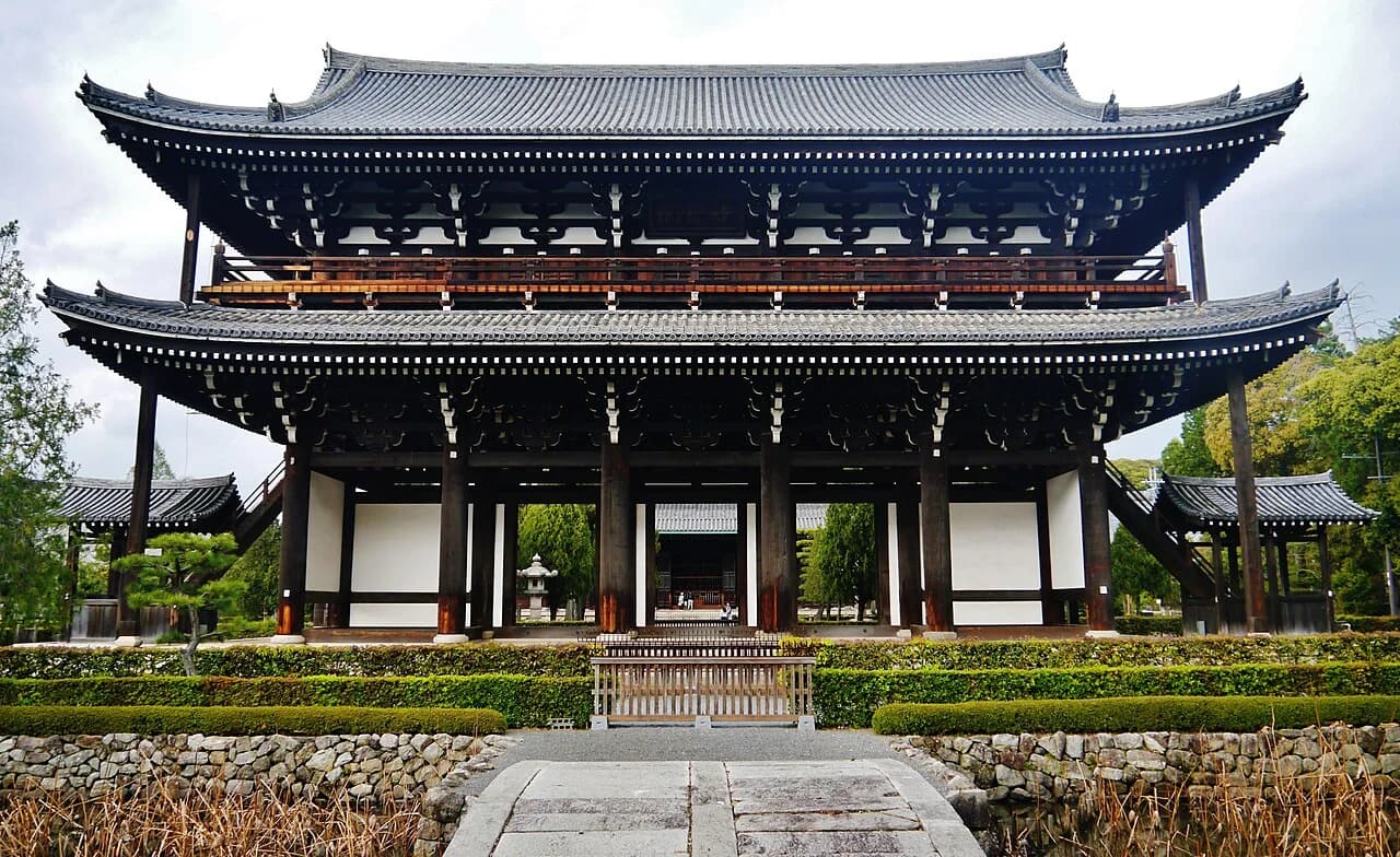 Sanmon gate at Tofuku-ji