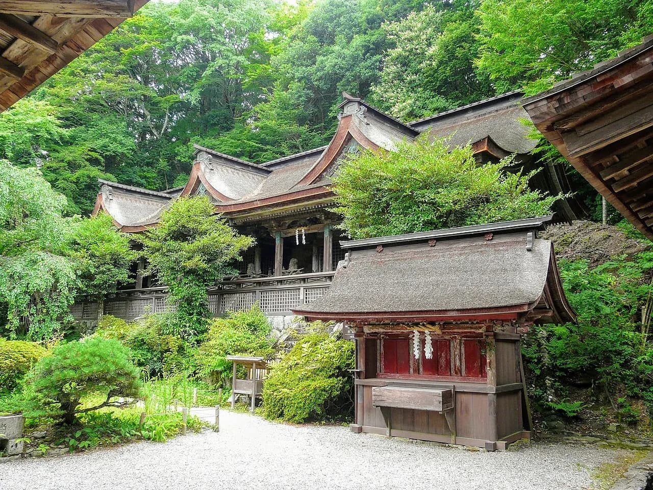 Yoshino Mikumari Shrine