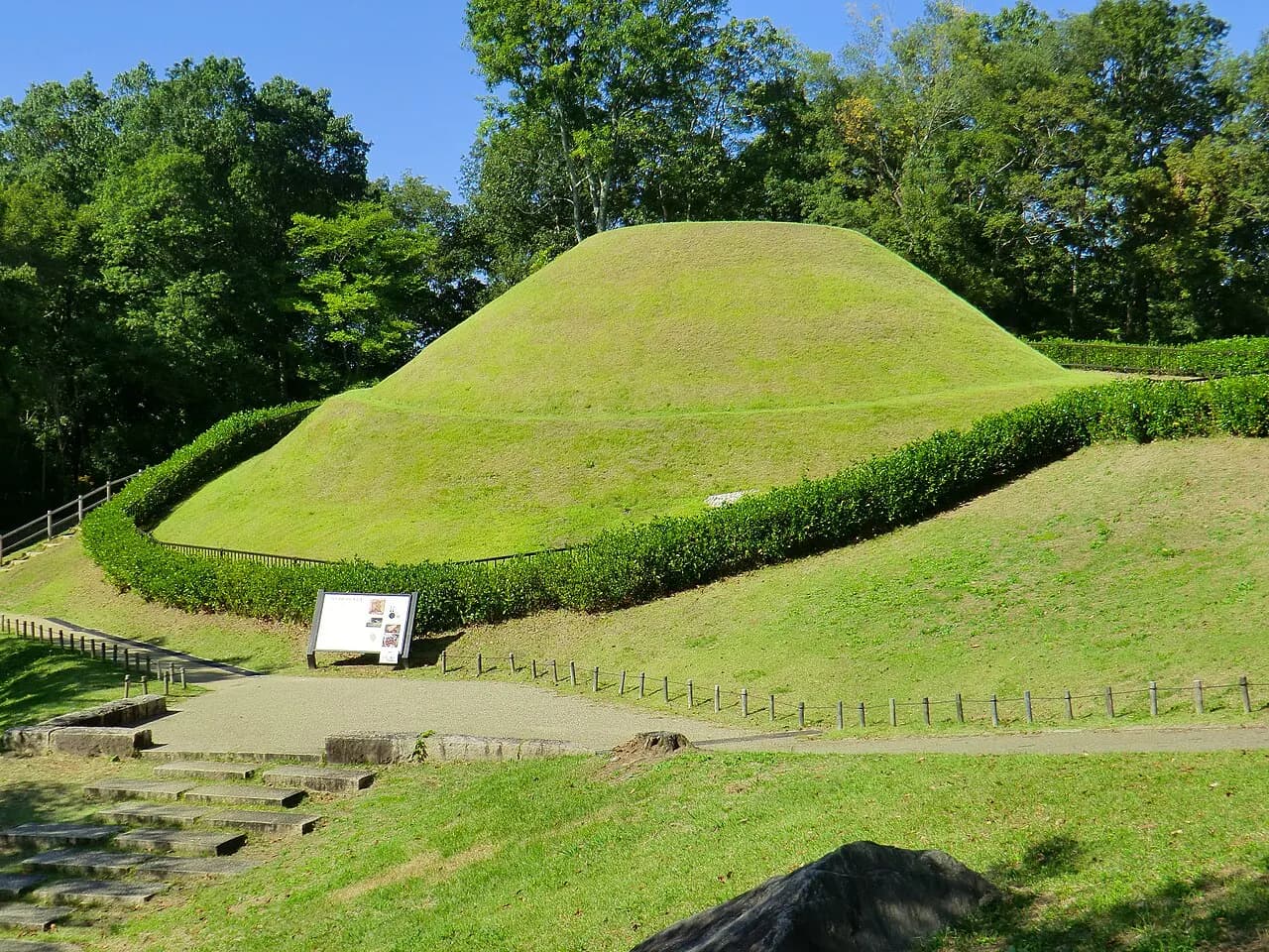 Takamatsuzuka Tumulus